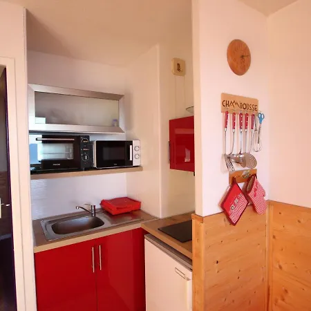 30 M² Avec Balcon, A Proximite Des Pistes Et Des Commerces, Animaux Acceptes - Fr-1-549-53 Chamrousse